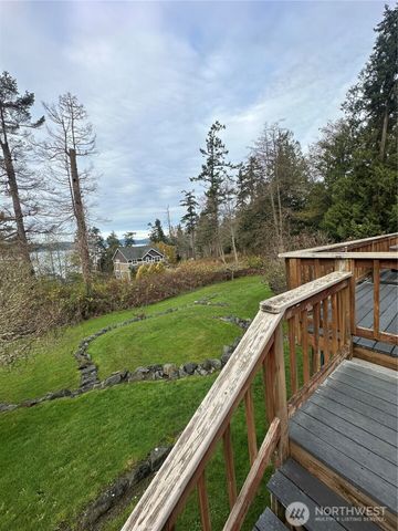 730 Tillamuck Drive, La Conner, WA 98257