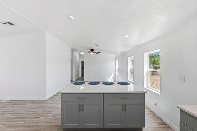 64 San Francisco Avenue, Los Lunas, NM 87031