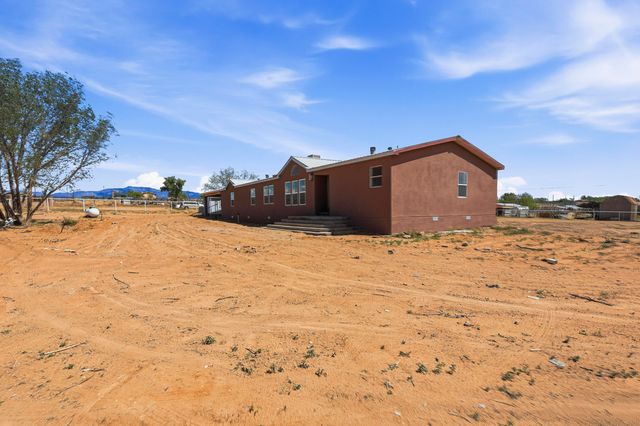 64 San Francisco Avenue, Los Lunas, NM 87031