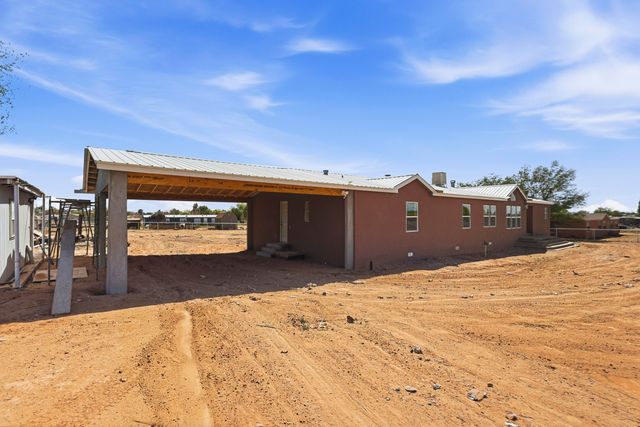 64 San Francisco Avenue, Los Lunas, NM 87031