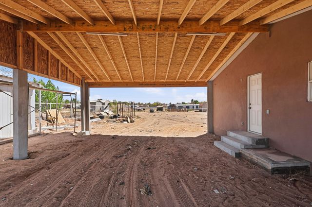 64 San Francisco Avenue, Los Lunas, NM 87031