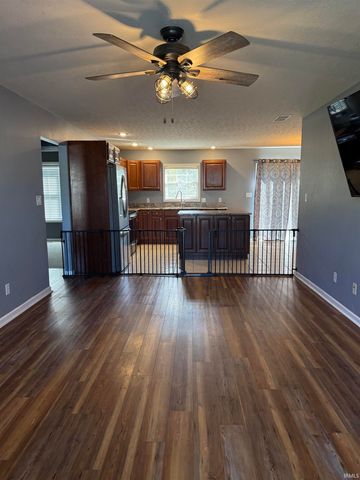 4535 Mayflower Drive, Evansville, IN 47711