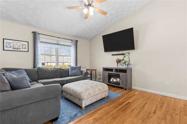 86 Bethel Street, Warwick, RI 02889