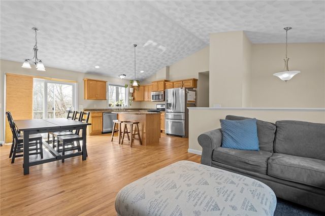 86 Bethel Street, Warwick, RI 02889