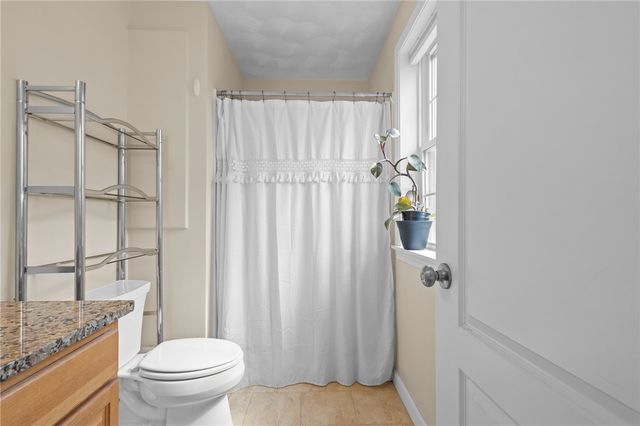 86 Bethel Street, Warwick, RI 02889