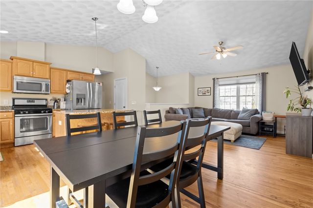 86 Bethel Street, Warwick, RI 02889