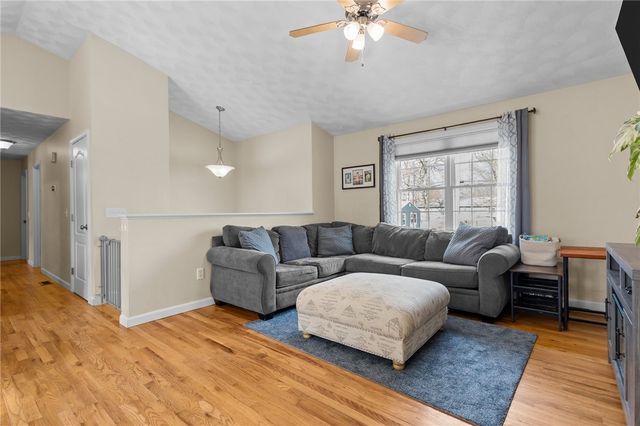 86 Bethel Street, Warwick, RI 02889