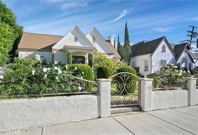 156 S Edinburgh Avenue, Los Angeles, CA 90048