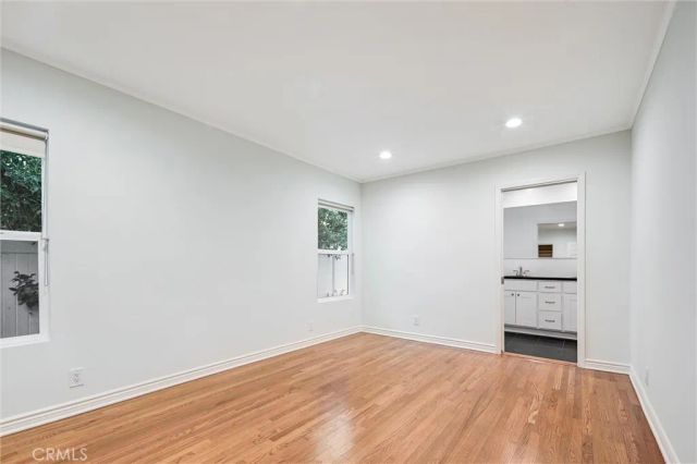 156 S Edinburgh Avenue, Los Angeles, CA 90048