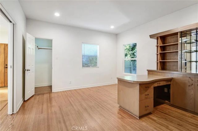 156 S Edinburgh Avenue, Los Angeles, CA 90048