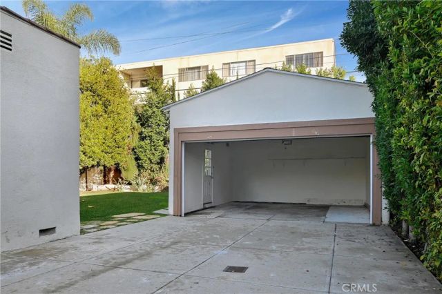 156 S Edinburgh Avenue, Los Angeles, CA 90048