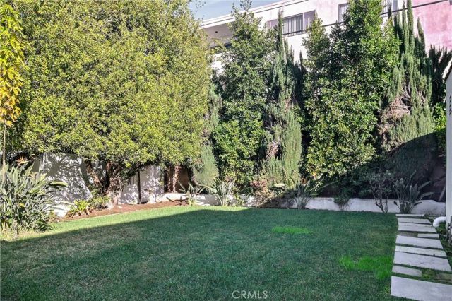 156 S Edinburgh Avenue, Los Angeles, CA 90048
