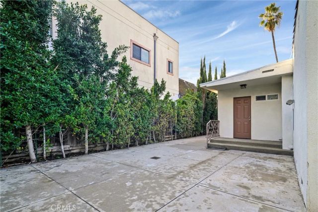 156 S Edinburgh Avenue, Los Angeles, CA 90048