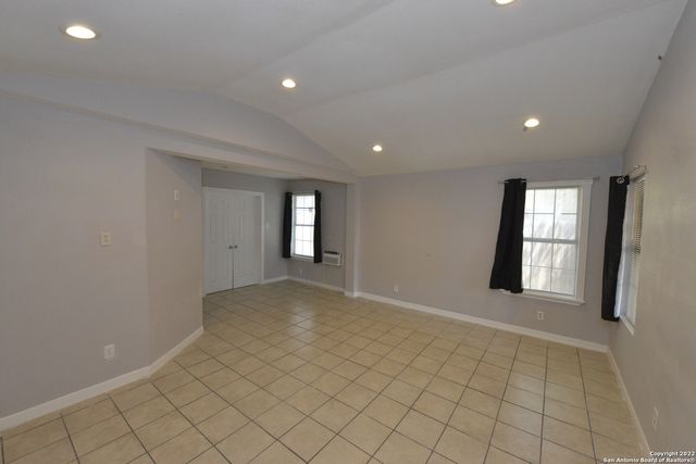 302 Artemis, San Antonio, TX 78218