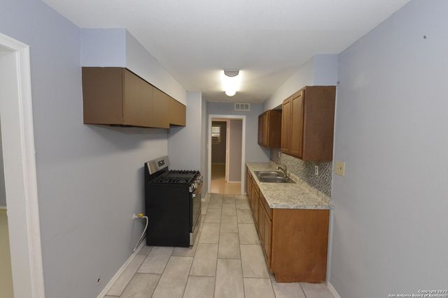 302 Artemis, San Antonio, TX 78218