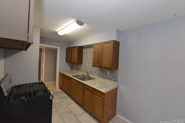 302 Artemis, San Antonio, TX 78218