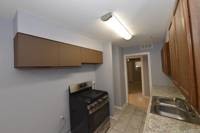 302 Artemis, San Antonio, TX 78218