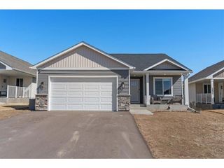 1830 Cypress Trail, New Richmond, WI 54017