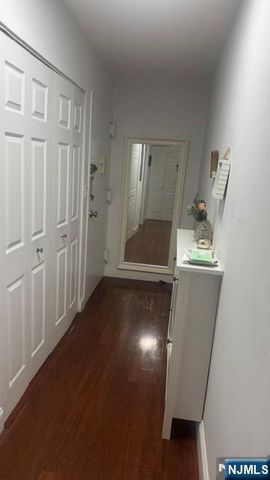 584 Anderson Avenue 2C, Cliffside Park, NJ 07010