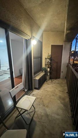 584 Anderson Avenue 2C, Cliffside Park, NJ 07010