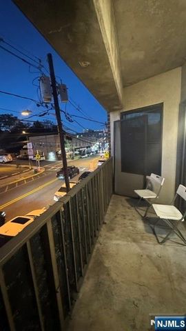 584 Anderson Avenue 2C, Cliffside Park, NJ 07010