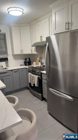 584 Anderson Avenue 2C, Cliffside Park, NJ 07010