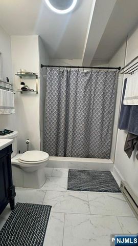 584 Anderson Avenue 2C, Cliffside Park, NJ 07010