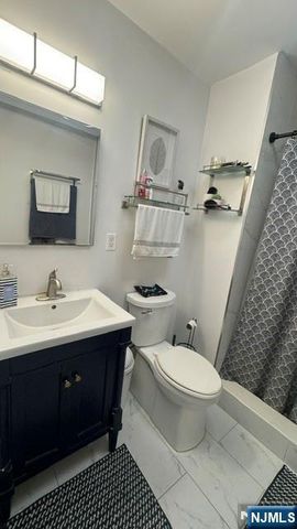 584 Anderson Avenue 2C, Cliffside Park, NJ 07010