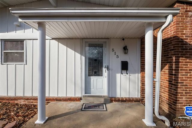 515 Crestvale Drive, Rock Hill, MO 63119