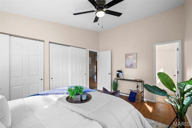 515 Crestvale Drive, Rock Hill, MO 63119