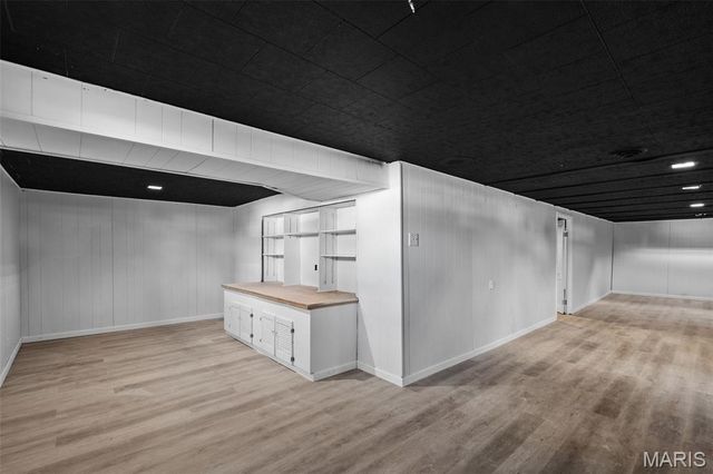 515 Crestvale Drive, Rock Hill, MO 63119