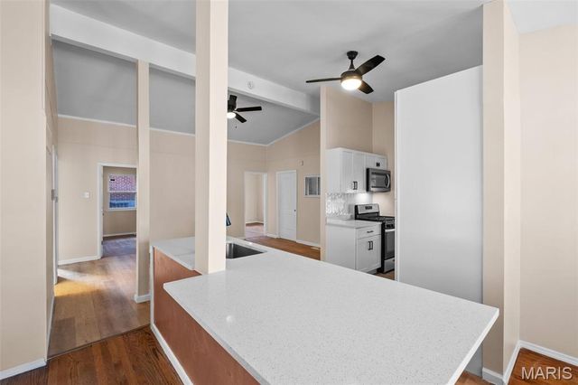 515 Crestvale Drive, Rock Hill, MO 63119