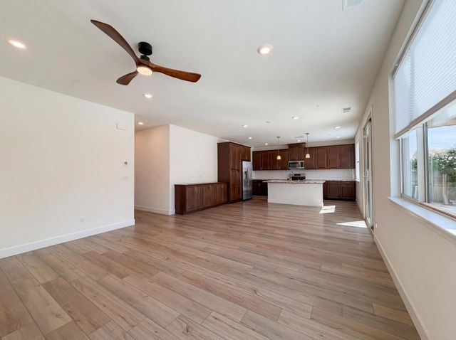 8778 Encore Way, Elk Grove, CA 95757