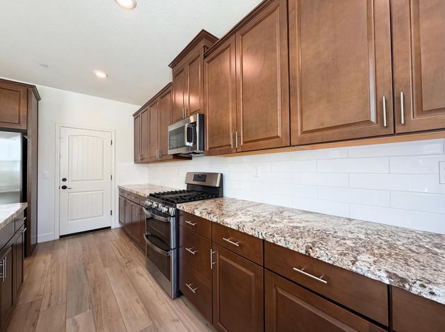 8778 Encore Way, Elk Grove, CA 95757