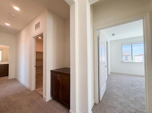 8778 Encore Way, Elk Grove, CA 95757