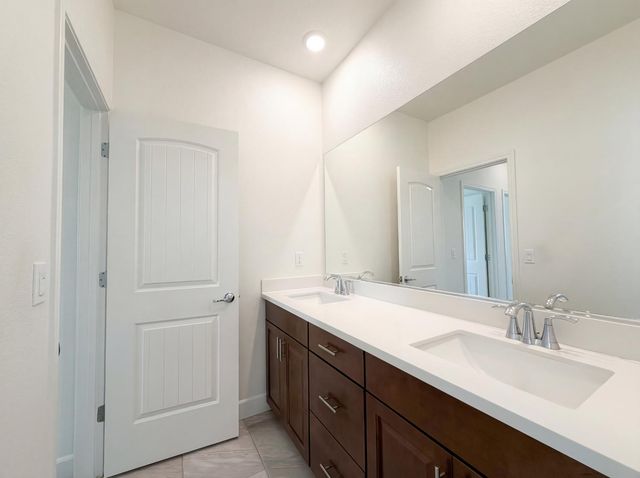 8778 Encore Way, Elk Grove, CA 95757