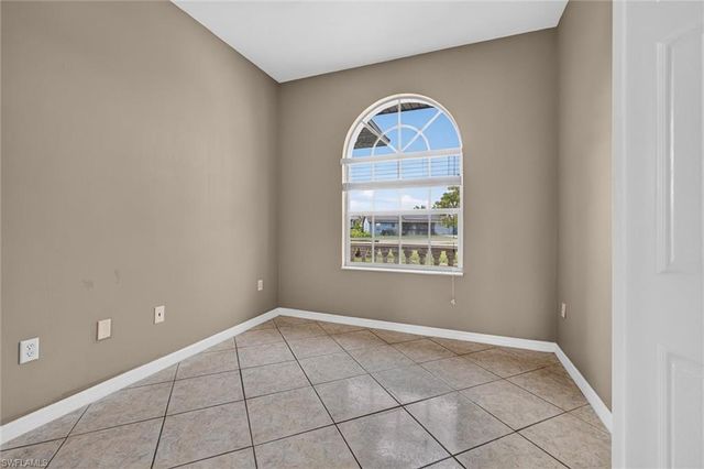 8044 San Carlos BLVD, Fort Myers, FL 33967