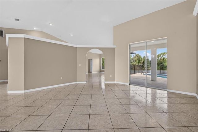 8044 San Carlos BLVD, Fort Myers, FL 33967