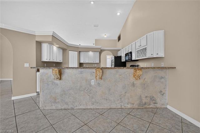8044 San Carlos BLVD, Fort Myers, FL 33967