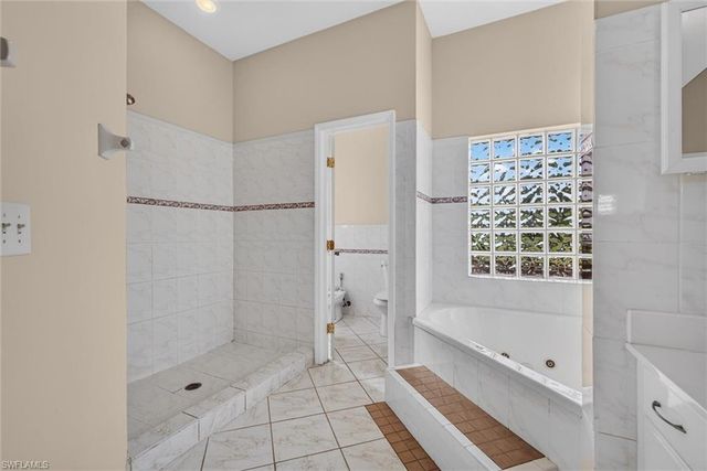 8044 San Carlos BLVD, Fort Myers, FL 33967