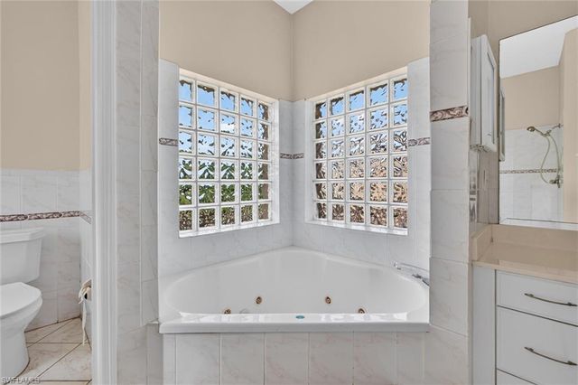 8044 San Carlos BLVD, Fort Myers, FL 33967