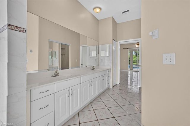 8044 San Carlos BLVD, Fort Myers, FL 33967