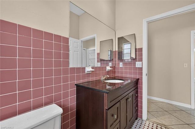 8044 San Carlos BLVD, Fort Myers, FL 33967