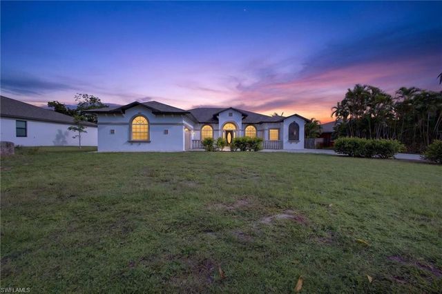 8044 San Carlos BLVD, Fort Myers, FL 33967