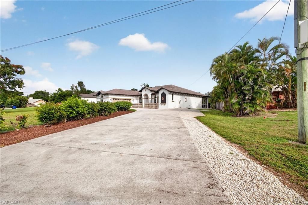 8044 San Carlos BLVD, FORT MYERS, FL 33967 — photo 4