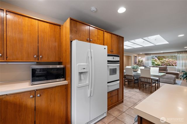 11927 Nyanza Road SW, Lakewood, WA 98499