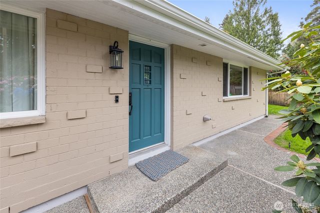 11927 Nyanza Road SW, Lakewood, WA 98499