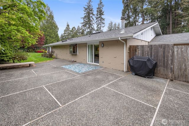 11927 Nyanza Road SW, Lakewood, WA 98499