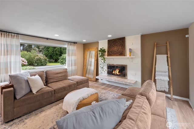 11927 Nyanza Road SW, Lakewood, WA 98499