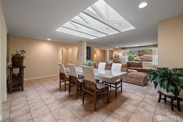 11927 Nyanza Road SW, Lakewood, WA 98499